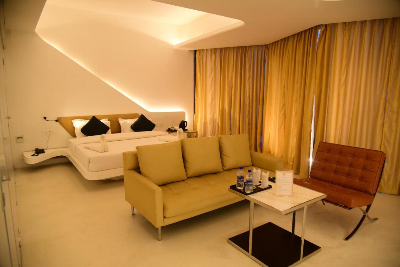 Ramaya Hotel Rohtak Exteriör bild