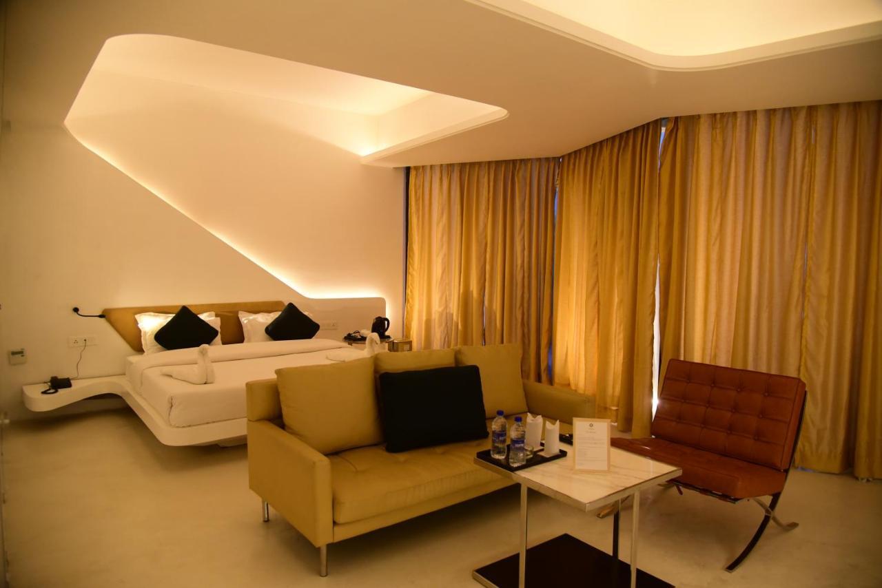 Ramaya Hotel Rohtak Exteriör bild